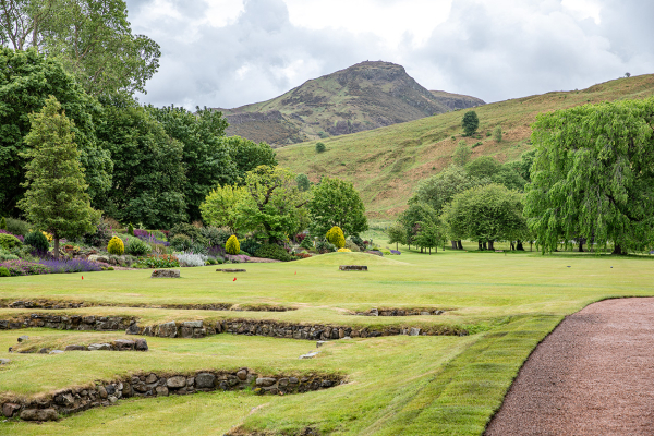 a path in Holyroodhouse gardens